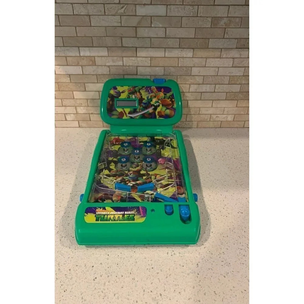 Rare & HTF Ninja Turtle Pin Ball Machine t1‎